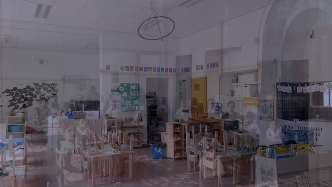 Statues Rule the Waves